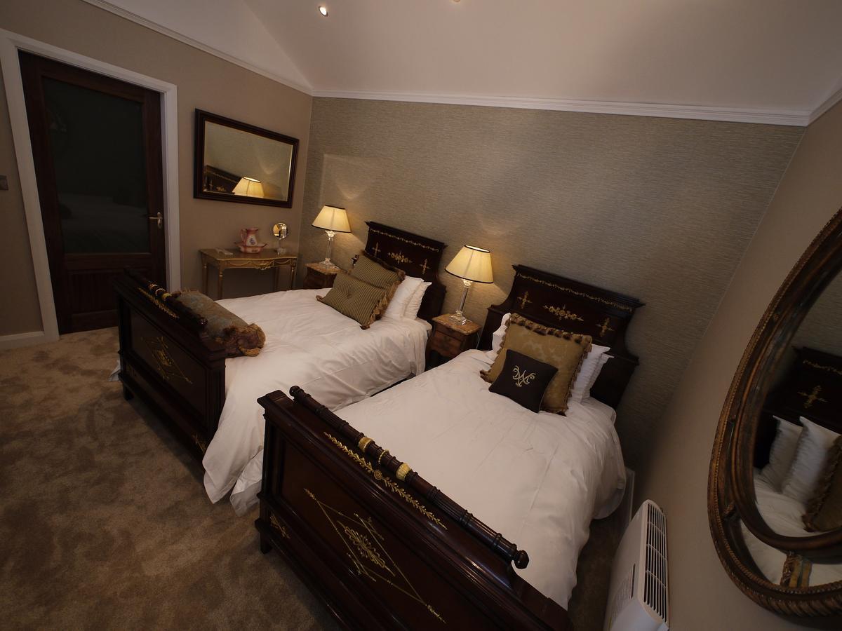 The Carriage Houses At Beechpark House Bunratty Esterno foto